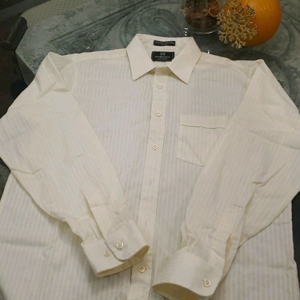 GIVENCHY Men's Large DRESS SHIRT like new